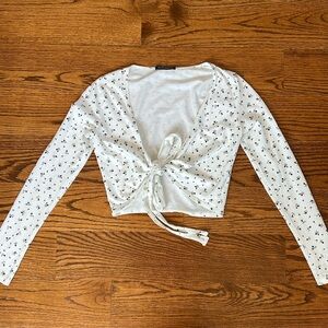 Brandy Melville Floral Pattern Black and White Front Tie Crop Top Long Sleeve
